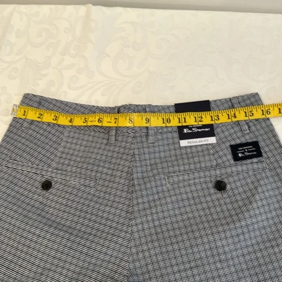 Ben Sherman Mini Checked Shorts. Men’s 30 - Picture 8 of 9